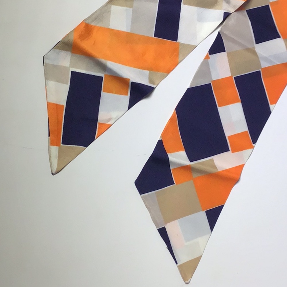 50s style scarf Super stylish